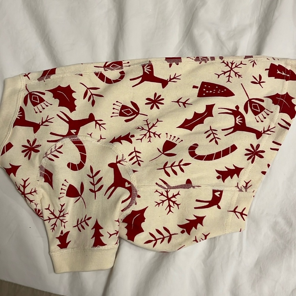 NWOT Hanna Anderson Dog Pajama Shirt Medium Cream Red Christmas Organic Cotton - Picture 1 of 10